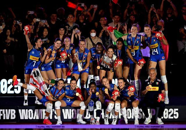 却被土耳其, 西拉和安特, 球和扣杀率