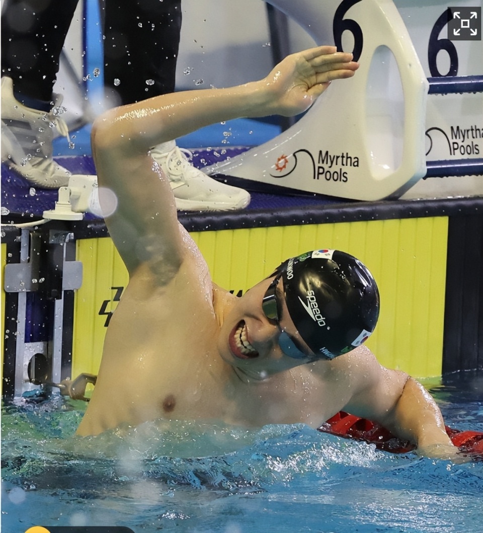 SwimS, 波波维奇 SwimS, 波波维奇